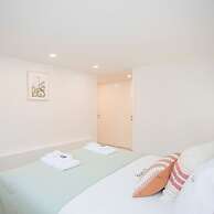 Liiiving in Porto - Haven Pool Apartment