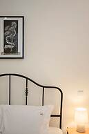 Liiiving in Porto - Haven Pool Apartment