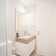 Liiiving in Porto - Haven Pool Apartment