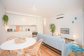 Liiiving in Porto - Boho Blue Home