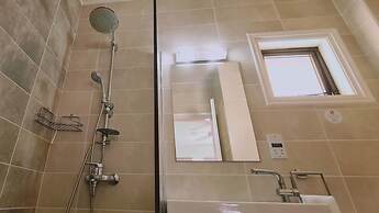 49 AN- Nissi Heaven Studio