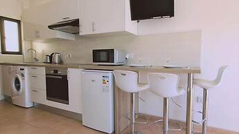 49 AN- Nissi Heaven Studio