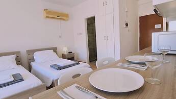 49 AN- Nissi Heaven Studio