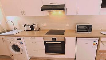 49 AN- Nissi Heaven Studio