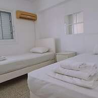 21 KAP - Frederick Penthouse