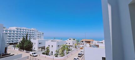 40 PRO 2 - Sunrise Beach Apt 2