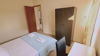 40 PRO 2 - Sunrise Beach Apt 2