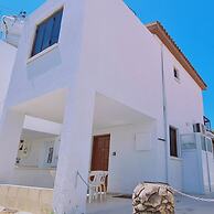 52 MEN - Sea Gem Apartment