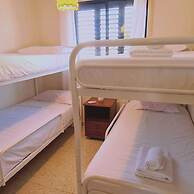 52 MEN - Sea Gem Apartment