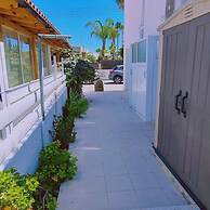 52 MEN - Sea Gem Apartment