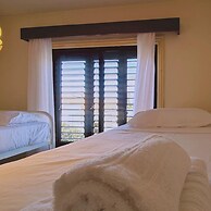 52 MEN - Sea Gem Apartment
