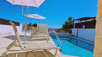 47 PEY - Peyia Kamelia Villa