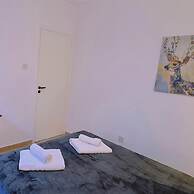 35 LCA - Camelia Apartment