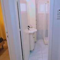 35 LCA - Camelia Apartment