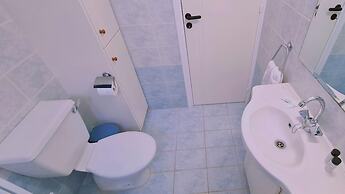 35 LCA - Camelia Apartment