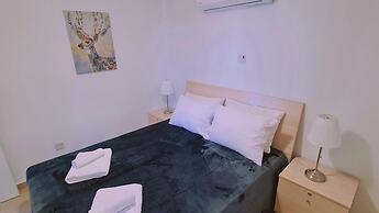 35 LCA - Camelia Apartment