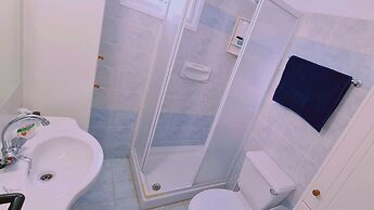 35 LCA - Camelia Apartment