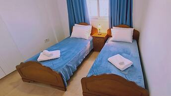 35 LCA - Camelia Apartment