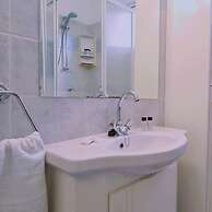 35 LCA - Camelia Apartment