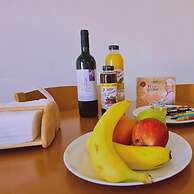 35 LCA - Camelia Apartment