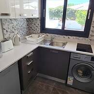 14 AN - 113 Nissi Twins Apartment