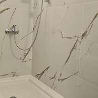 14 AN - 113 Nissi Twins Apartment