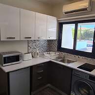 14 AN - 113 Nissi Twins Apartment