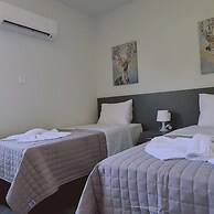 14 AN - 113 Nissi Twins Apartment