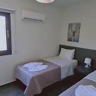 14 AN - 113 Nissi Twins Apartment