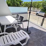 14 AN - 113 Nissi Twins Apartment