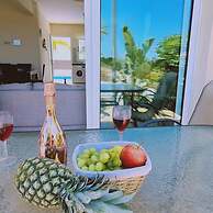 51 PER - Sunny Bay Villa