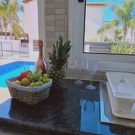 51 PER - Sunny Bay Villa