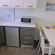 14 AN - 114 Nissi Twins Apartment