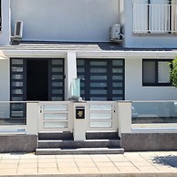 14 AN - 114 Nissi Twins Apartment