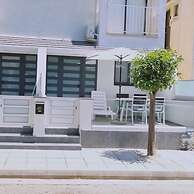 14 AN - 114 Nissi Twins Apartment