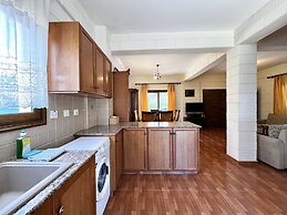 25 AN - Pernera House
