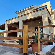 25 AN - Pernera House