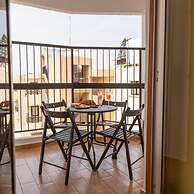 Stay Gold Feathers Apartment