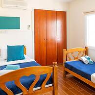 Stay Gold Feathers Apartment