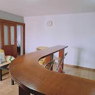 Stay Gold Feathers Apartment