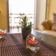 Stay Gold Feathers Apartment