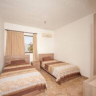 00 HA - HA De Co B in Ayia Napa