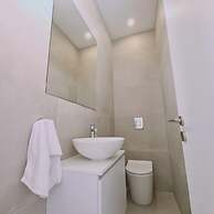 Stay Sunshine Aura in Protaras