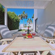 Stay Sunshine Aura in Protaras