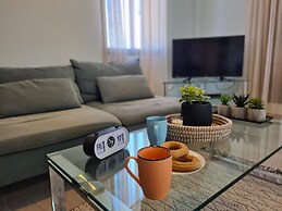 26 CLR - Stay Bellevue Apartment