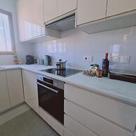 26 CLR - Stay Bellevue Apartment