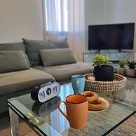 26 CLR - Stay Bellevue Apartment