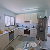 26 CLR - Stay Bellevue Apartment