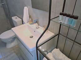 26 CLR - Stay Bellevue Apartment