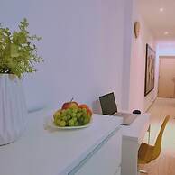 06 LIM - Eden Beach Studio